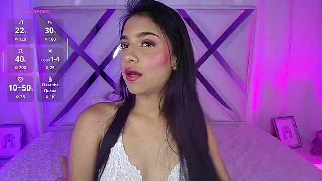 thalia gomez   online show from June 5, 8:25 pm