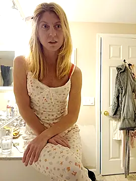 daddys girl333 online show from June 13, 4:54 am