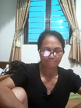 Vieekee online show from June 18, 10:25 pm