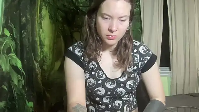 mo0ngoddess online show from November 25, 3:39 am