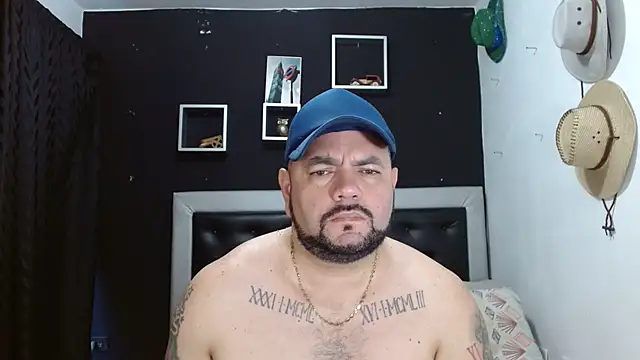 Snapshot of perverseveteranmanxxx chatting on February 20, 1:08 pm perverseveteranmanxxx online show from February 20, 1:08 pm