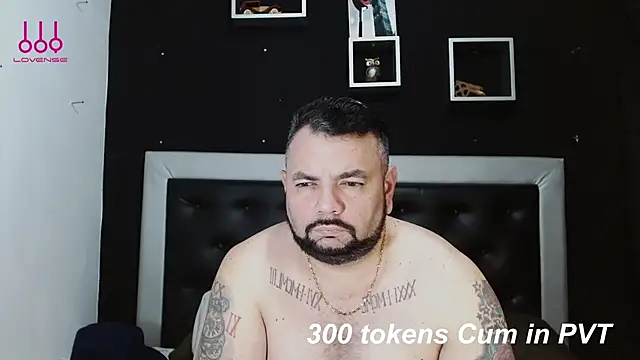 Snapshot of perverseveteranmanxxx chatting on February 21, 2:38 pm perverseveteranmanxxx online show from February 21, 2:38 pm