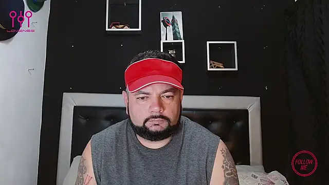 Snapshot of perverseveteranmanxxx chatting on March 6, 1:03 pm perverseveteranmanxxx online show from March 6, 1:03 pm