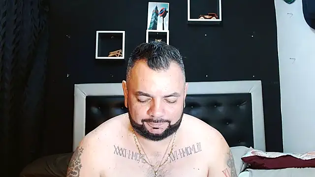 Snapshot of perverseveteranmanxxx chatting on March 9, 1:14 am perverseveteranmanxxx online show from March 9, 1:14 am