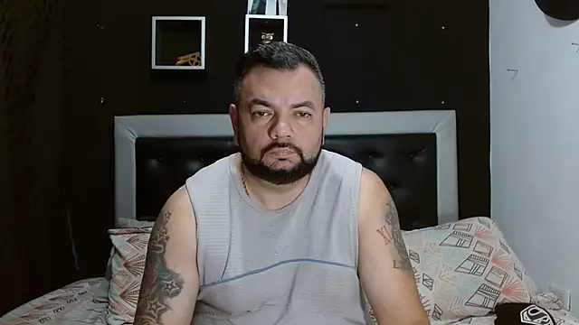 Snapshot of perverseveteranmanxxx chatting on March 19, 1:51 pm perverseveteranmanxxx online show from March 19, 1:51 pm