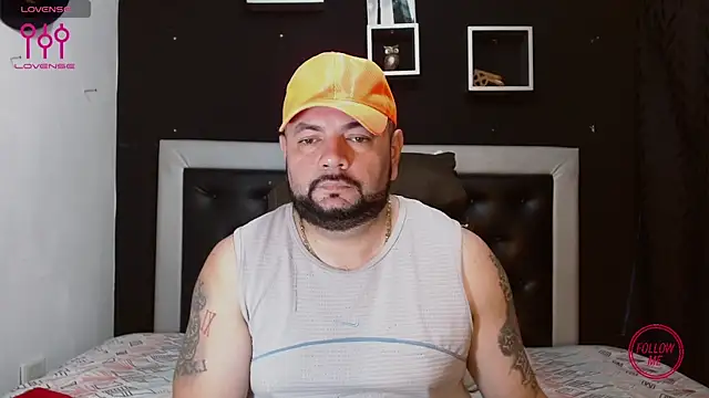 Snapshot of perverseveteranmanxxx chatting on March 22, 4:58 pm perverseveteranmanxxx online show from March 22, 4:58 pm