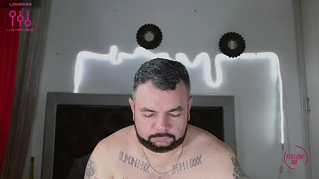 Snapshot of perverseveteranmanxxx chatting on September 12, 2:50 pm perverseveteranmanxxx online show from September 12, 2:50 pm