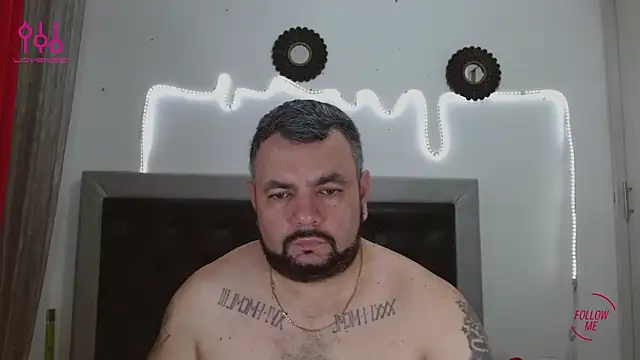 Snapshot of perverseveteranmanxxx chatting on September 15, 7:03 pm perverseveteranmanxxx online show from September 15, 7:03 pm