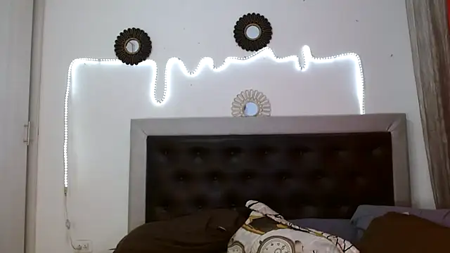 Snapshot of perverseveteranmanxxx chatting on September 27, 2:22 pm perverseveteranmanxxx online show from September 27, 2:22 pm