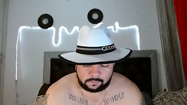 Snapshot of perverseveteranmanxxx chatting on September 30, 3:33 am perverseveteranmanxxx online show from September 30, 3:33 am