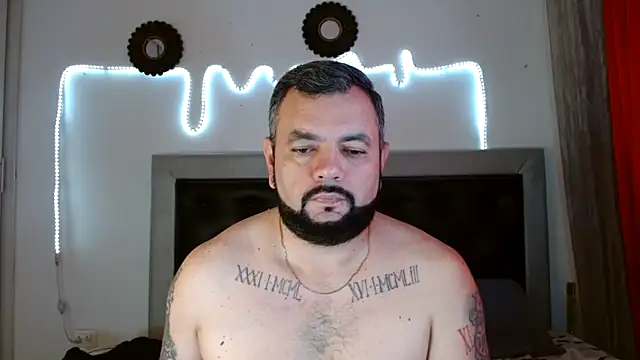 Snapshot of perverseveteranmanxxx chatting on October 4, 2:37 pm perverseveteranmanxxx online show from October 4, 2:37 pm