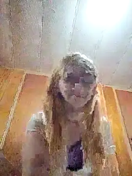 Snapshot of xxJessiebugxx chatting on May 11, 2:28 am xxJessiebugxx online show from May 11, 2:28 am