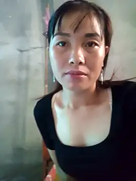 lucat998 online show from May 13, 4:43 am