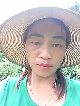 Snapshot of sakysa chatting on June 20, 10:40 am sakysa online show from June 20, 10:40 am