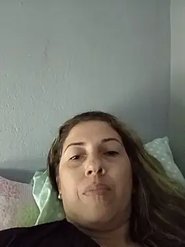Snapshot of sweet_tifani chatting on June 5, 2:56 pm sweet tifani online show from June 5, 2:56 pm