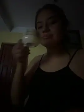 Snapshot of BabyCinnamon1 chatting on July 1, 3:41 am BabyCinnamon1 online show from July 1, 3:41 am