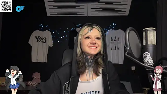 Ahley Black online show from May 17, 11:45 pm