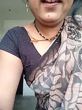 Snapshot of Cut_lady234 chatting on May 21, 1:12 am Cut lady234 online show from May 21, 1:12 am