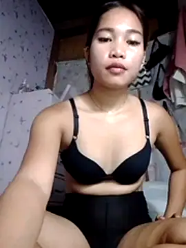 Snapshot of hottie_zaira chatting on June 24, 10:36 am hottie zaira online show from June 24, 10:36 am