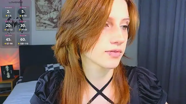 Snapshot of vampi_queen chatting on June 27, 8:36 pm vampi queen online show from June 27, 8:36 pm
