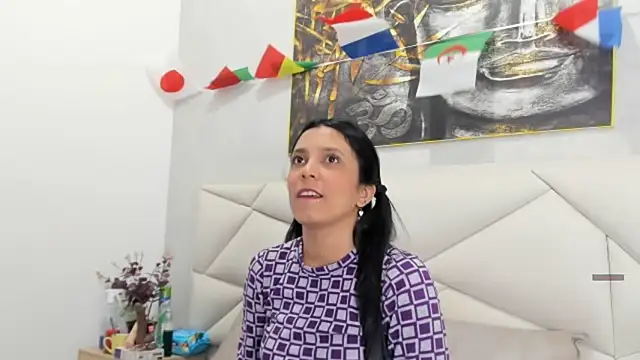 lunaasmithh online show from July 2, 11:38 am