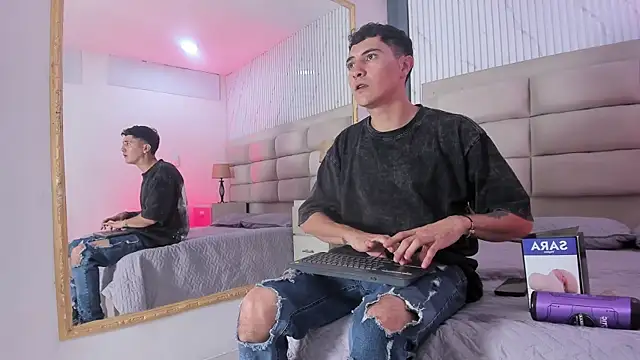 Diamondss 1 online show from June 10, 8:52 pm