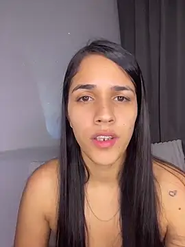 Snapshot of Isa_steele chatting on June 18, 4:57 am Isa steele online show from June 18, 4:57 am