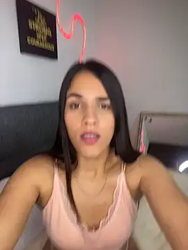 Snapshot of Isa_steele chatting on July 6, 6:32 pm Isa steele online show from July 6, 6:32 pm