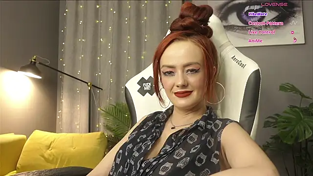 Snapshot of Megany chatting on November 11, 1:49 am Megany online show from November 11, 1:49 am