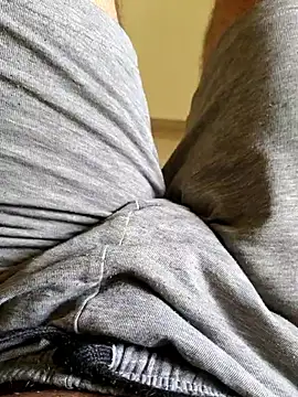 1Horny Boy1 online show from May 15, 4:52 am