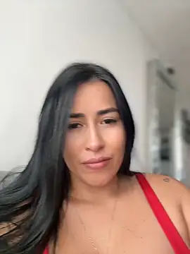 areviklusine1 online show from April 18, 7:58 pm