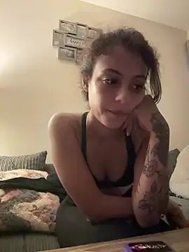 HoneyHex online show from July 2, 3:45 am