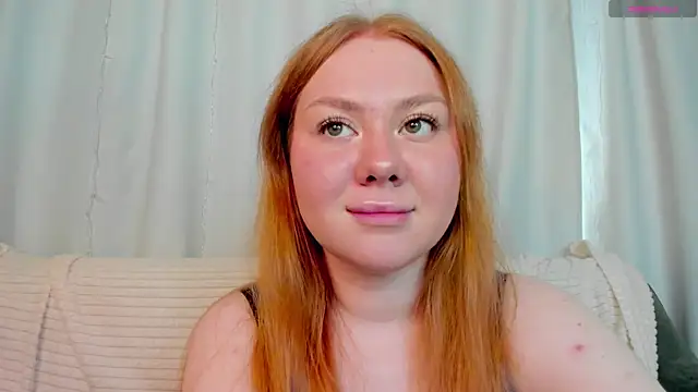 AlexaaBee online show from May 24, 8:08 am