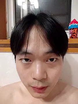 Snapshot of Auroraghost00 chatting on May 21, 12:45 pm Auroraghost00 online show from May 21, 12:45 pm