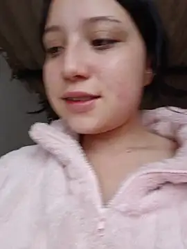 mileidy0106 online show from July 1, 12:51 pm