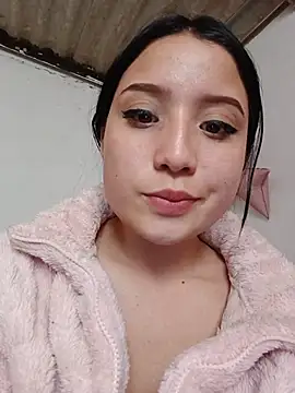 mileidy0106 online show from July 6, 7:38 pm