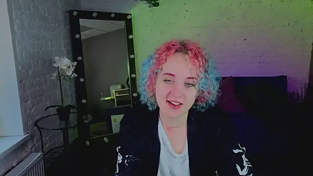 ScarlettSparkss online show from May 26, 5:14 am