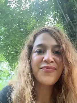 flirtyfairyfarrah online show from June 9, 8:20 pm