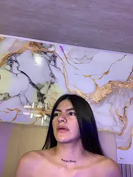 lis hot ec online show from June 5, 9:31 pm
