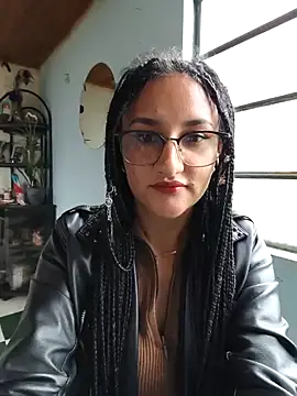 CAROLINA--04 online show from May 26, 3:08 pm