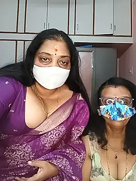 Snapshot of Kannada_telugu_lesbians chatting on May 25, 6:14 pm Kannada telugu lesbians online show from May 25, 6:14 pm