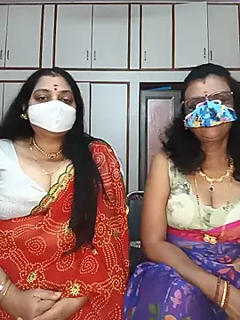 Snapshot of Kannada_telugu_lesbians chatting on May 26, 6:42 am Kannada telugu lesbians online show from May 26, 6:42 am