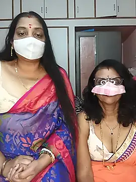 Snapshot of Kannada_telugu_lesbians chatting on May 28, 8:11 am Kannada telugu lesbians online show from May 28, 8:11 am