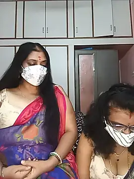 Snapshot of Kannada_telugu_lesbians chatting on May 30, 4:37 pm Kannada telugu lesbians online show from May 30, 4:37 pm