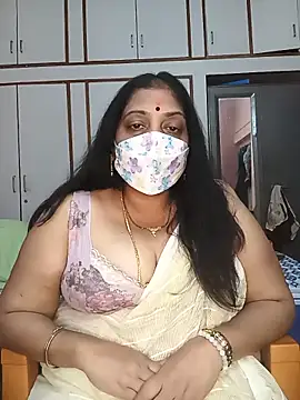 Snapshot of Kannada_telugu_lesbians chatting on June 8, 6:30 pm Kannada telugu lesbians online show from June 8, 6:30 pm