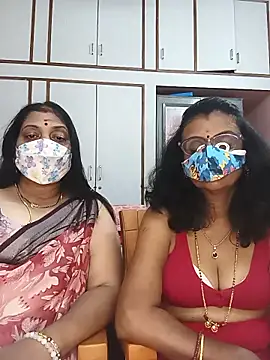 Snapshot of Kannada_telugu_lesbians chatting on June 9, 6:41 pm Kannada telugu lesbians online show from June 9, 6:41 pm