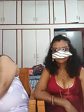 Snapshot of Kannada_telugu_lesbians chatting on June 11, 5:00 pm Kannada telugu lesbians online show from June 11, 5:00 pm