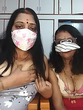 Snapshot of Kannada_telugu_lesbians chatting on June 13, 4:05 pm Kannada telugu lesbians online show from June 13, 4:05 pm