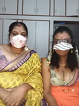 Snapshot of Kannada_telugu_lesbians chatting on June 15, 4:09 pm Kannada telugu lesbians online show from June 15, 4:09 pm