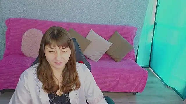 Snapshot of StelaDream chatting on June 3, 8:39 am StelaDream online show from June 3, 8:39 am